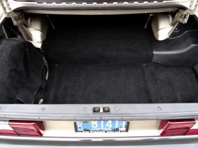 1991 Volvo 240 - photo 12