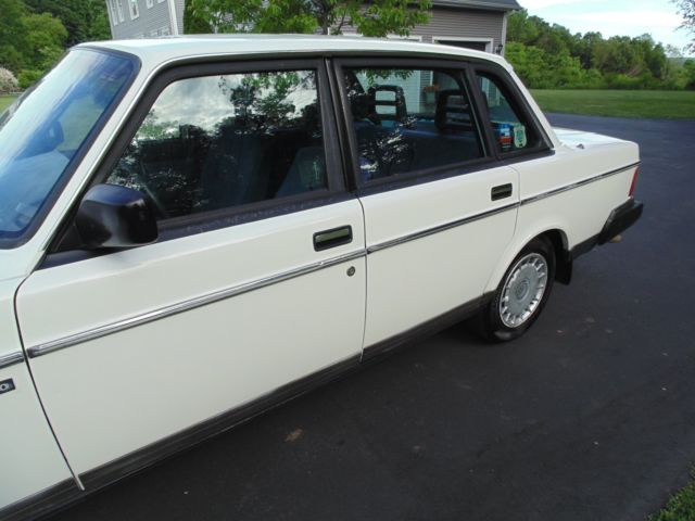 1991 Volvo 240 - photo 10