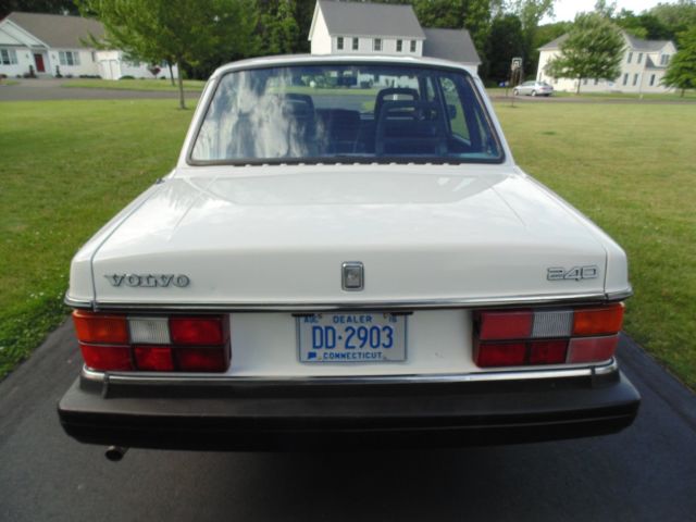 1991 Volvo 240 - photo 4