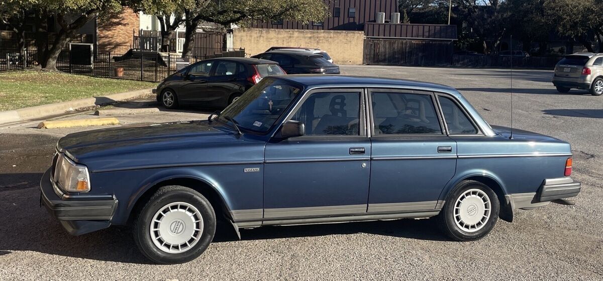 1991 Volvo 240 - photo 2