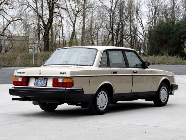 1991 Volvo 240 - photo 4