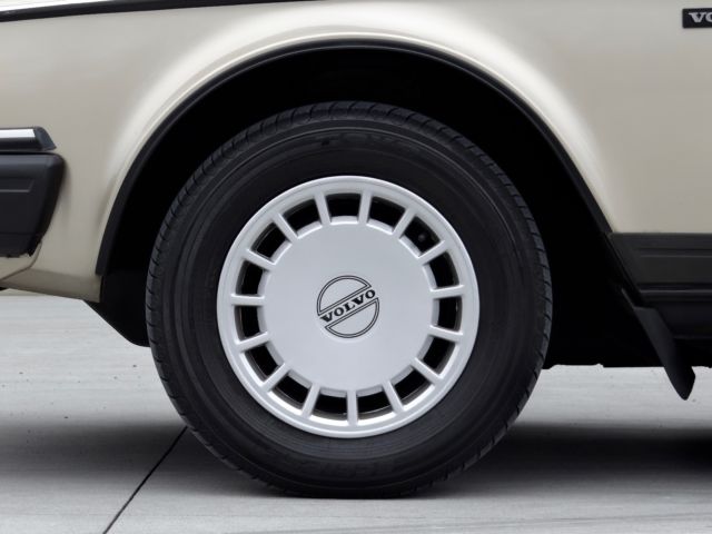 1991 Volvo 240 - photo 7
