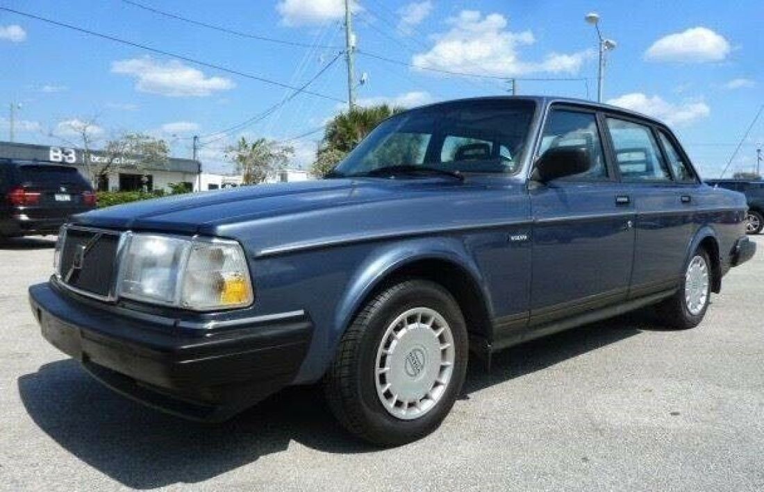 1991 Volvo 240 Base 4dr Sedan - photo 3