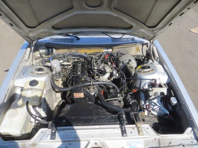 1991 Volvo 240 Base Sedan 4-Door - photo 8