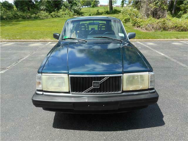 1991 Volvo 240 WAGON 3RD ROW NON-SMOKER CLEAN CARFAX MUST SELL! - photo 11