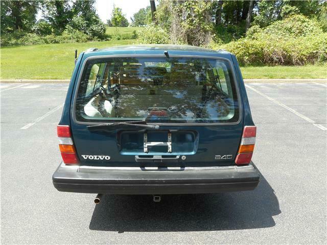 1991 Volvo 240 WAGON 3RD ROW NON-SMOKER CLEAN CARFAX MUST SELL! - photo 5