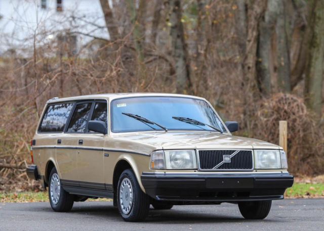 1991 Volvo 240 Wagon 5 Speed Manual Rare Reliable Clean CARFAX - photo 4