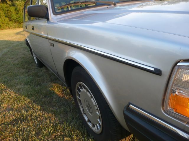 1991 Volvo 240 - photo 7