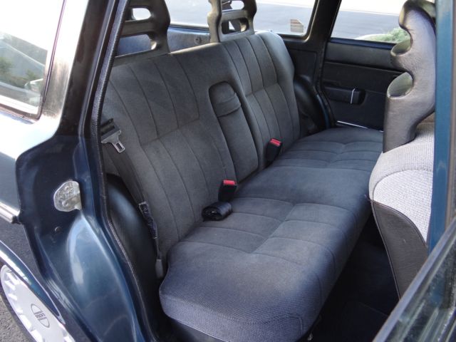 1991 Volvo 240 Base Wagon 4-Door - photo 11