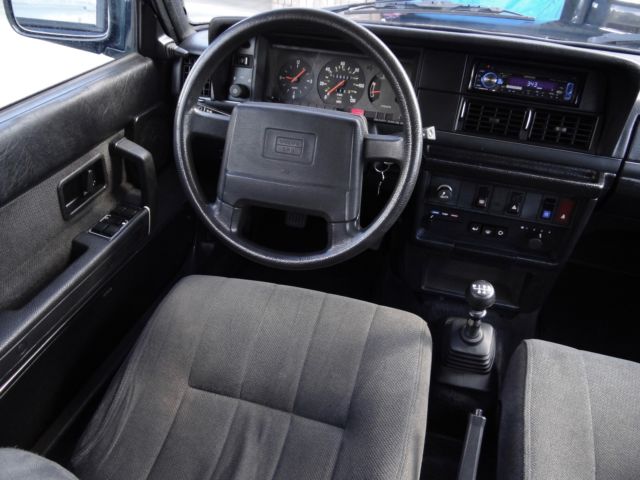 1991 Volvo 240 Base Wagon 4-Door - photo 9