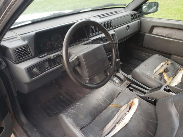 1991 Volvo 740 Sedan 4D - photo 7