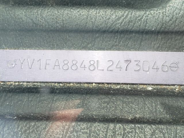 1991 Volvo 740 Sedan 4D - photo 9