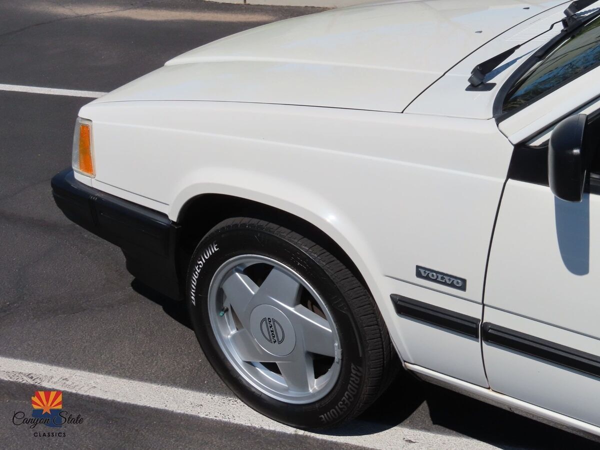 1991 Volvo 940 4dr Sedan Turbo - photo 11