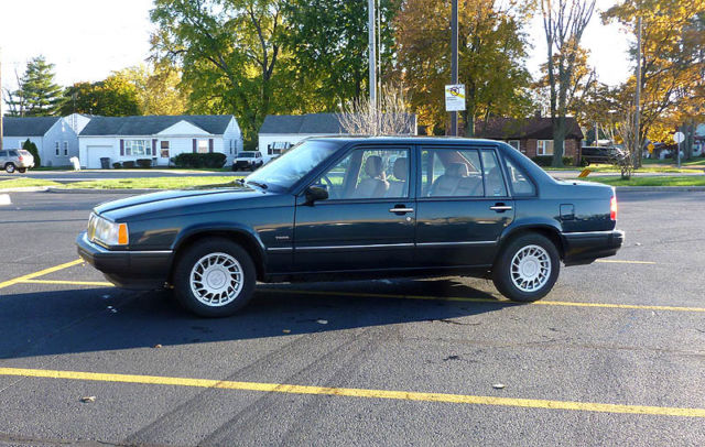 1991 Volvo 940SE - Sedan 940 Turbo 1991 Volvo 940