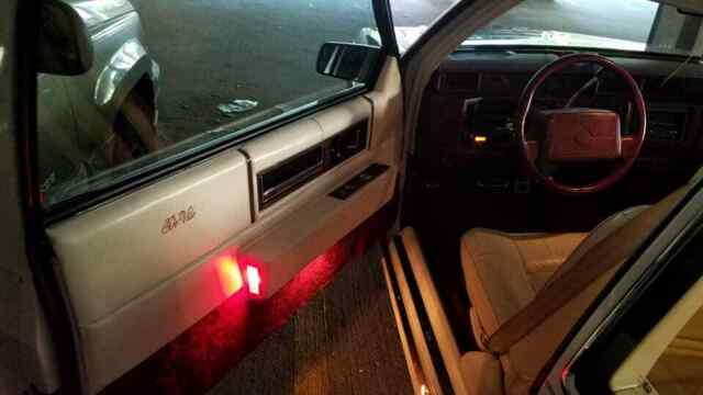 1991 Cadillac DeVille Spring Edition - photo 12
