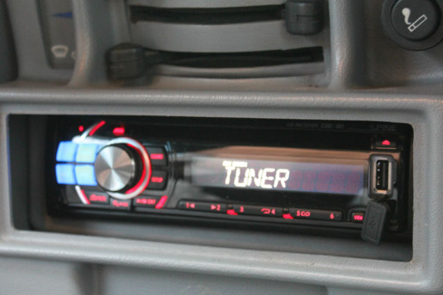 1991 Other Makes Yugo GV Plus EFI - photo 12