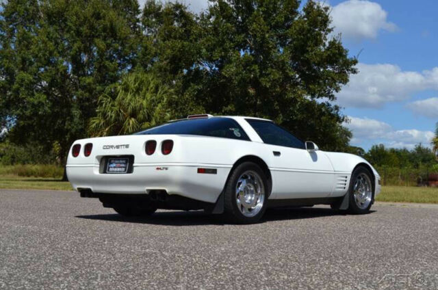 1991 Chevrolet Corvette Code 10 Arctic White exterior - photo 13