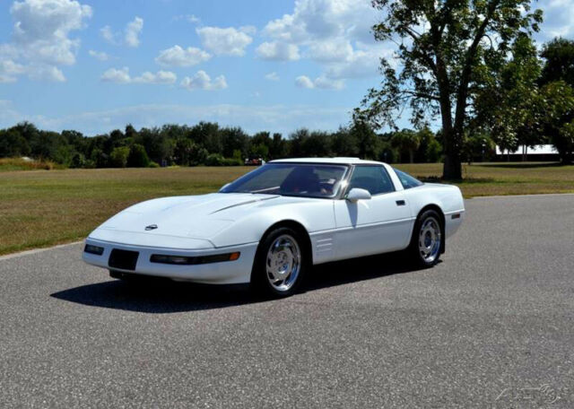 1991 Chevrolet Corvette Code 10 Arctic White exterior - photo 3