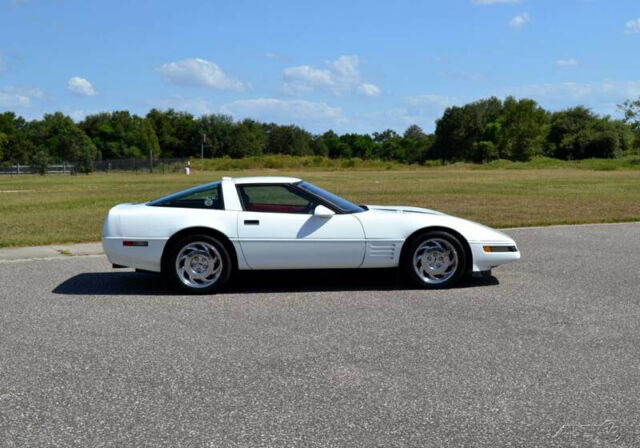 1991 Chevrolet Corvette Code 10 Arctic White exterior - photo 5