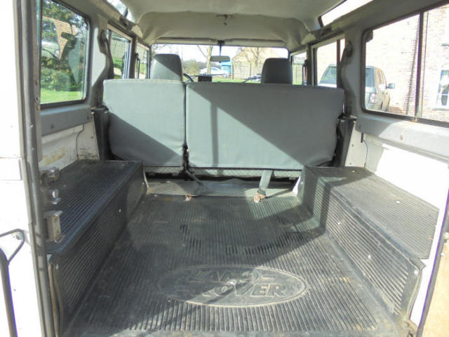 1980 Land Rover Defender County Station Wagon - photo 9