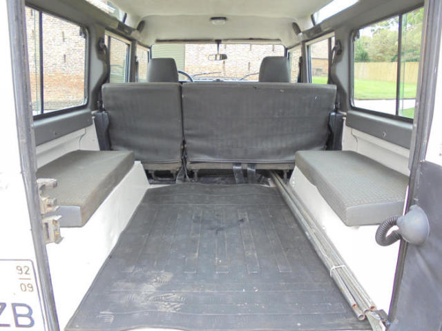 1980 Land Rover Defender County Station Wagon - photo 10