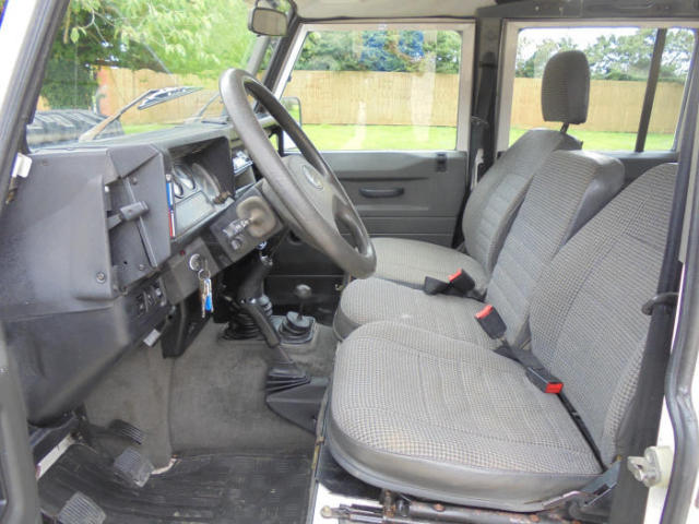 1980 Land Rover Defender County Station Wagon - photo 7
