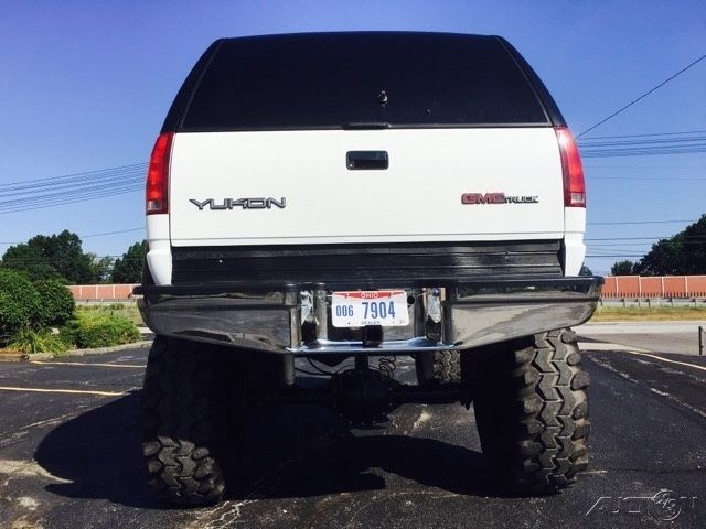 1992 GMC Yukon 2-Door 4WD - photo 8