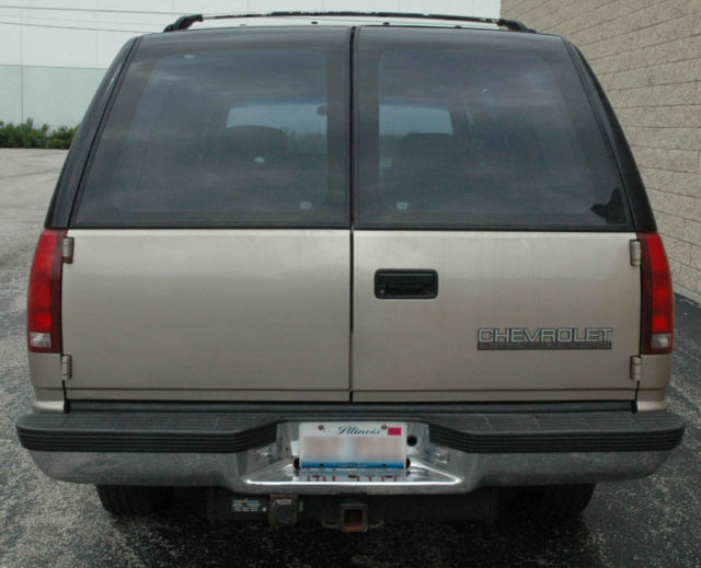 1992 Chevrolet Suburban - photo 3
