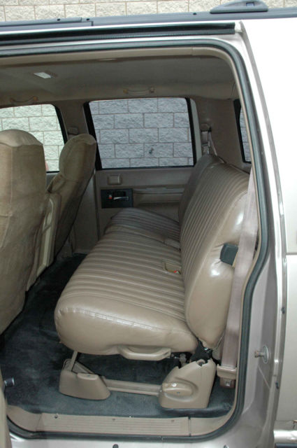 1992 Chevrolet Suburban - photo 5