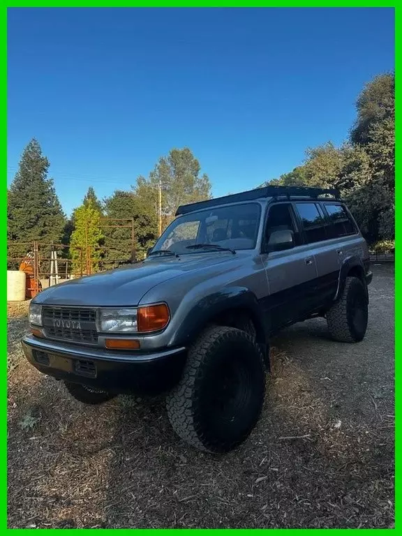1992 4L I6 12V 2 1/2" Lift 35" Tires 260k Miles 1992 Toyota Land Cruiser 4WD 4dr SUV Stock Number 4141759