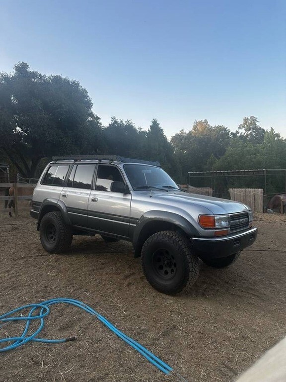 1992 Toyota Land Cruiser 4WD 4dr SUV Stock Number 4141759 - photo 3