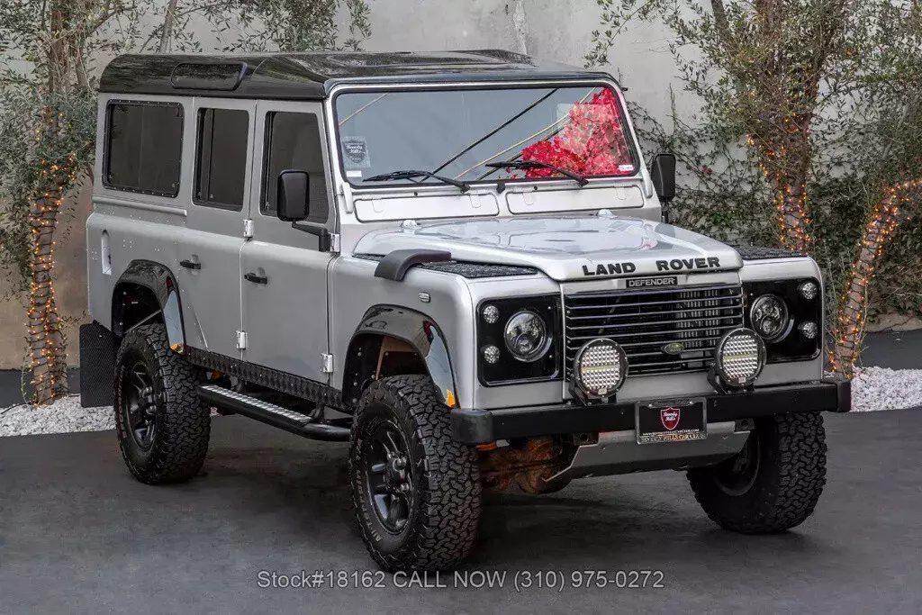 1992 5-Speed Used 1992 Land Rover Defender 5-Speed