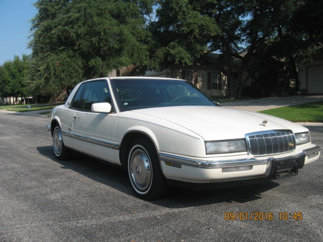 1992 Buick Riviera - photo 8