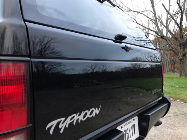 1992 GMC Typhoon - photo 10