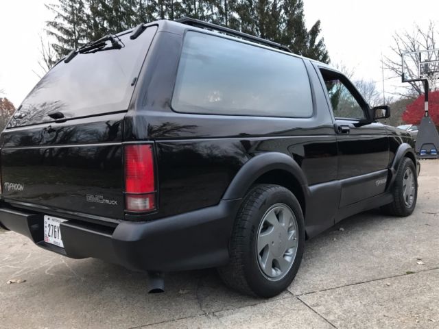 1992 GMC Typhoon - photo 3