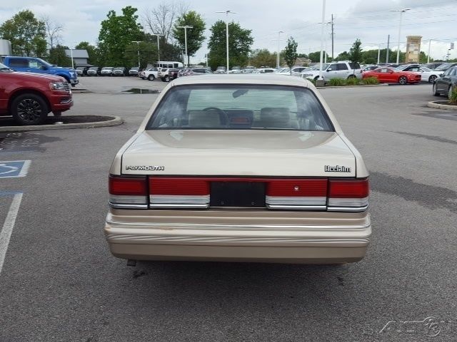 1992 Plymouth Acclaim - photo 3
