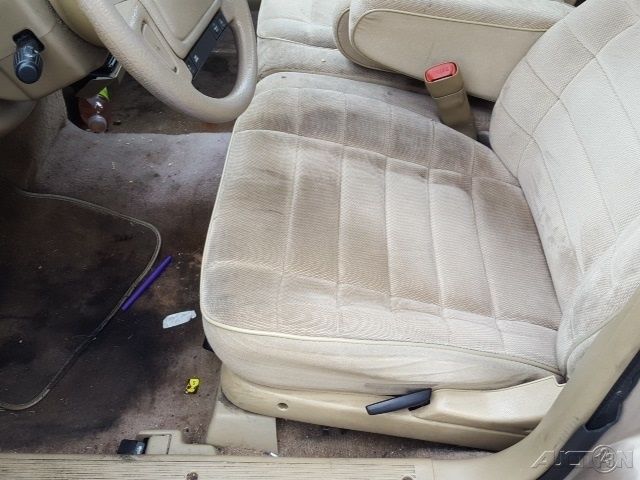 1992 Plymouth Acclaim - photo 8