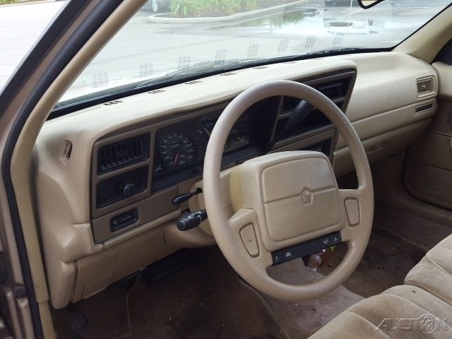 1992 Plymouth Acclaim - photo 9