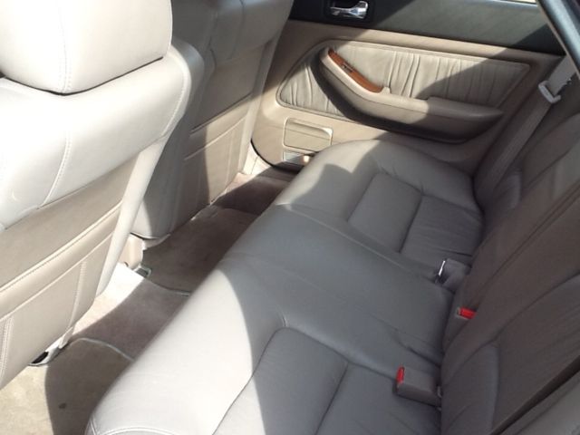 1992 Acura Legend L - photo 8