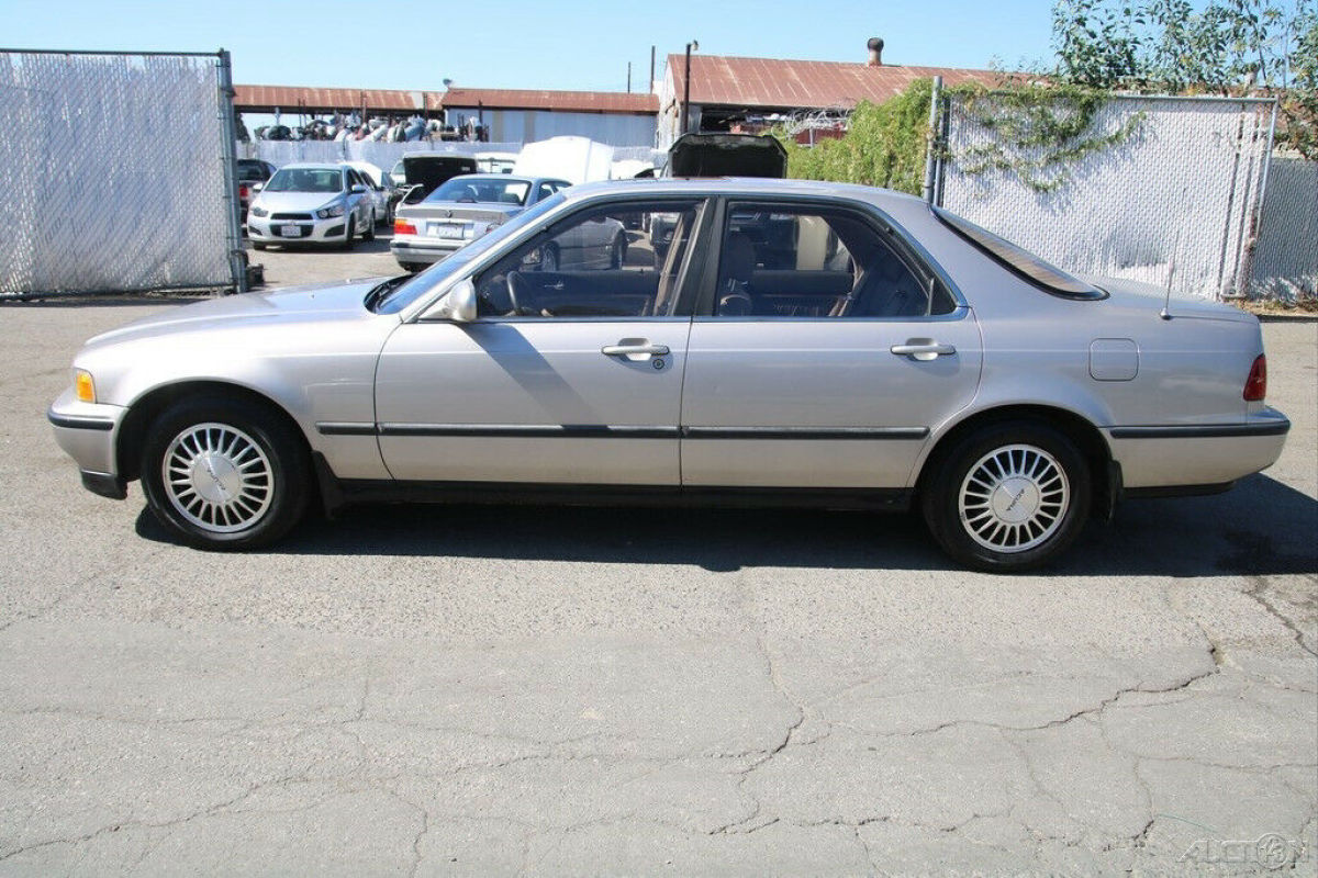 1992 Acura Legend L - photo 2