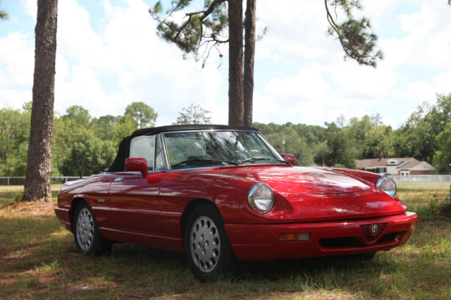 1992 Alpha Romeo Spider Veloce 1992 Alfa Romeo Spider