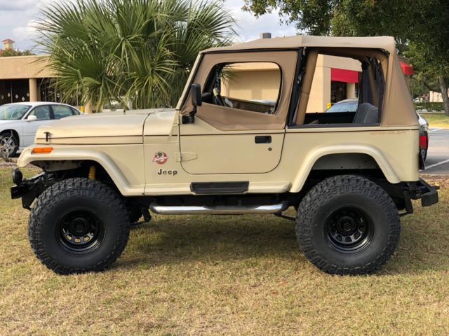 1992 AMC JEEP Wrangler (YJ SERIES) Sahara Edition 1992 Jeep Wrangler Sahara Edition