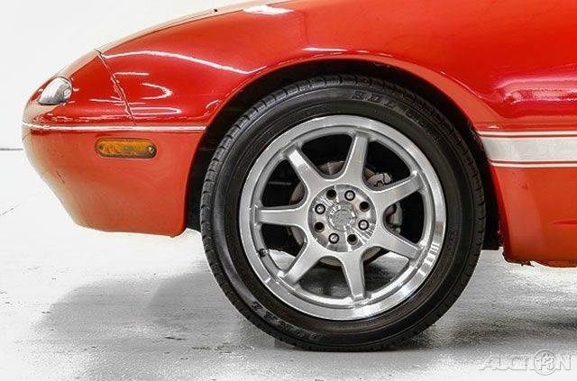 1992 Mazda MX-5 Miata Base 2dr Convertible - photo 12