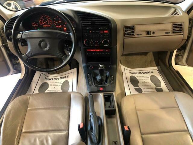 1992 BMW 3-Series 325i 4dr Sedan - photo 11