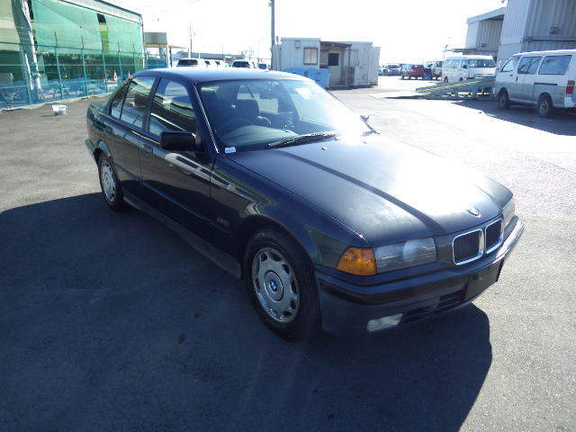 1992 BMW 318i E36 Sedan 4-Door 1.8L RHD JDM Right Hand Drive Euro Japanese 1992 BMW 3-Series Base Sedan 4-Door