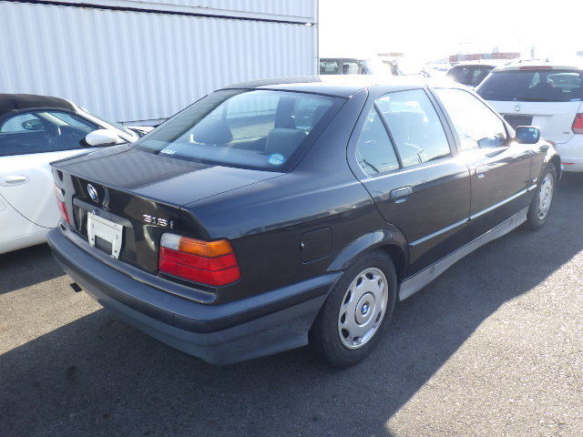 1992 BMW 3-Series Base Sedan 4-Door - photo 12