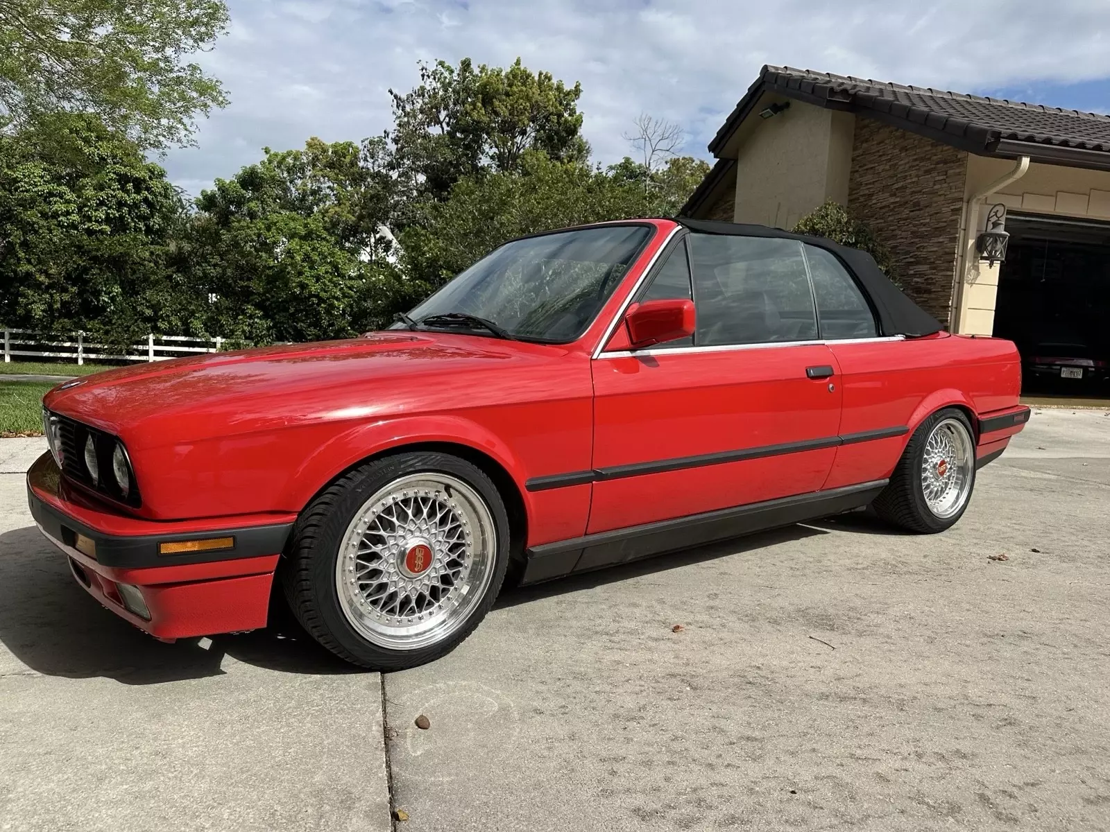 1992 BMW 325i Convertible Red IC 1992 BMW 3-Series IC