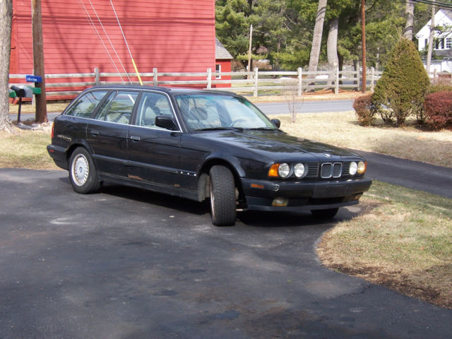 1992 BMW 525i Base Wagon 4-Door 2.5L 1992 BMW 5-Series
