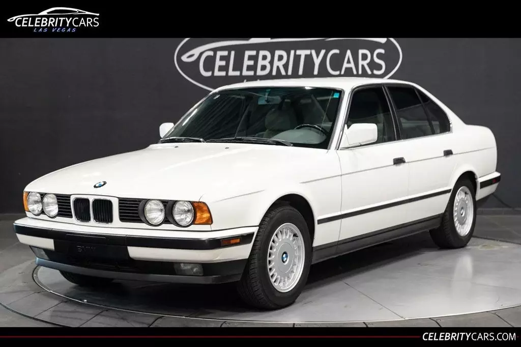 1992 BMW 535i sedan MANUAL E34 5 Speed, clean carfax, excellent condition 1992 BMW 5 Series 5 speed manual