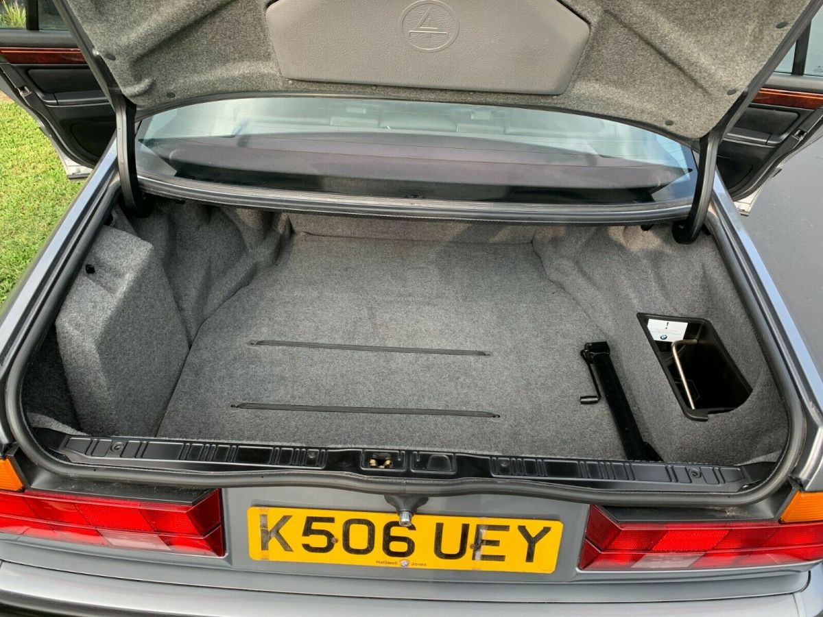 1992 BMW 7-Series 730i - photo 9